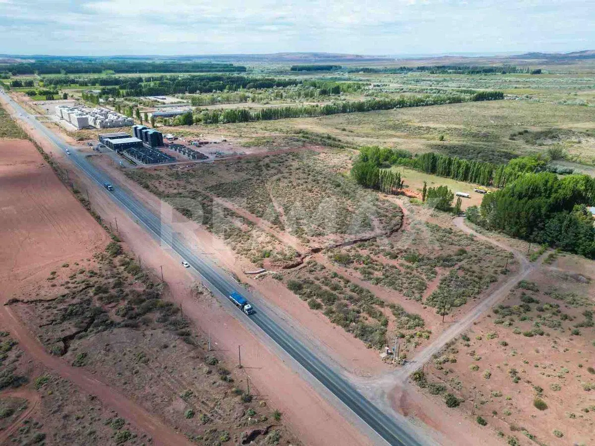VENTA TERRENO EN VACA MUERTA CON FRENTE DE RUTA 5