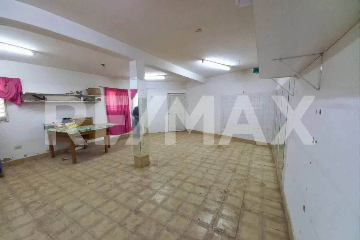 VENTA SALON COMERCIAL CON CASA Y GALPON NEUQUEN 5