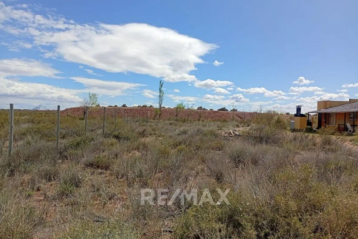 Terreno en Venta Villa Tenis Club Mari Menuco 2