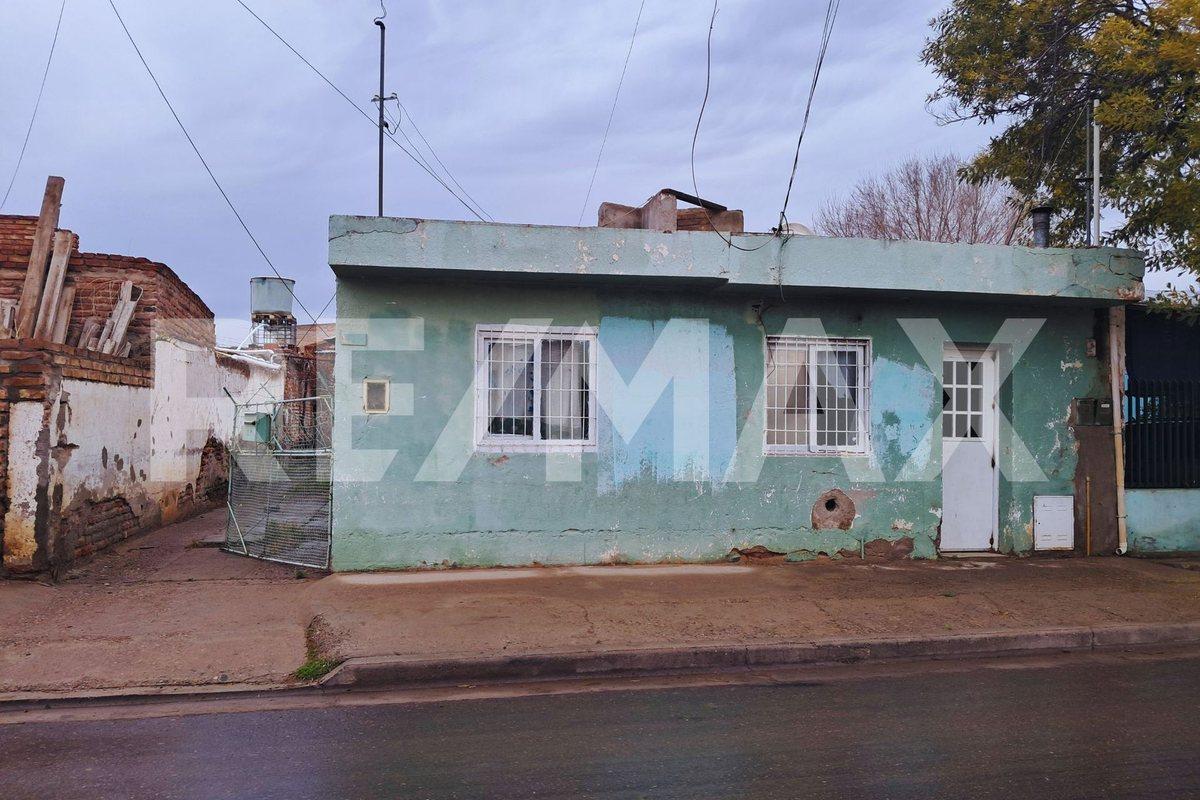 Terreno con casa a demoler B° Confluencia urbana