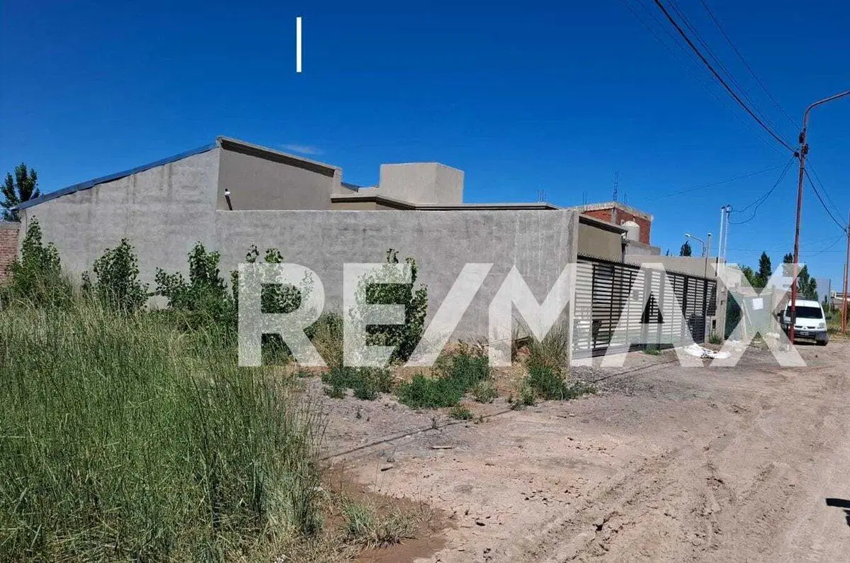Venta Terreno Barrio Rincón Bonito. Fernández Oro 3