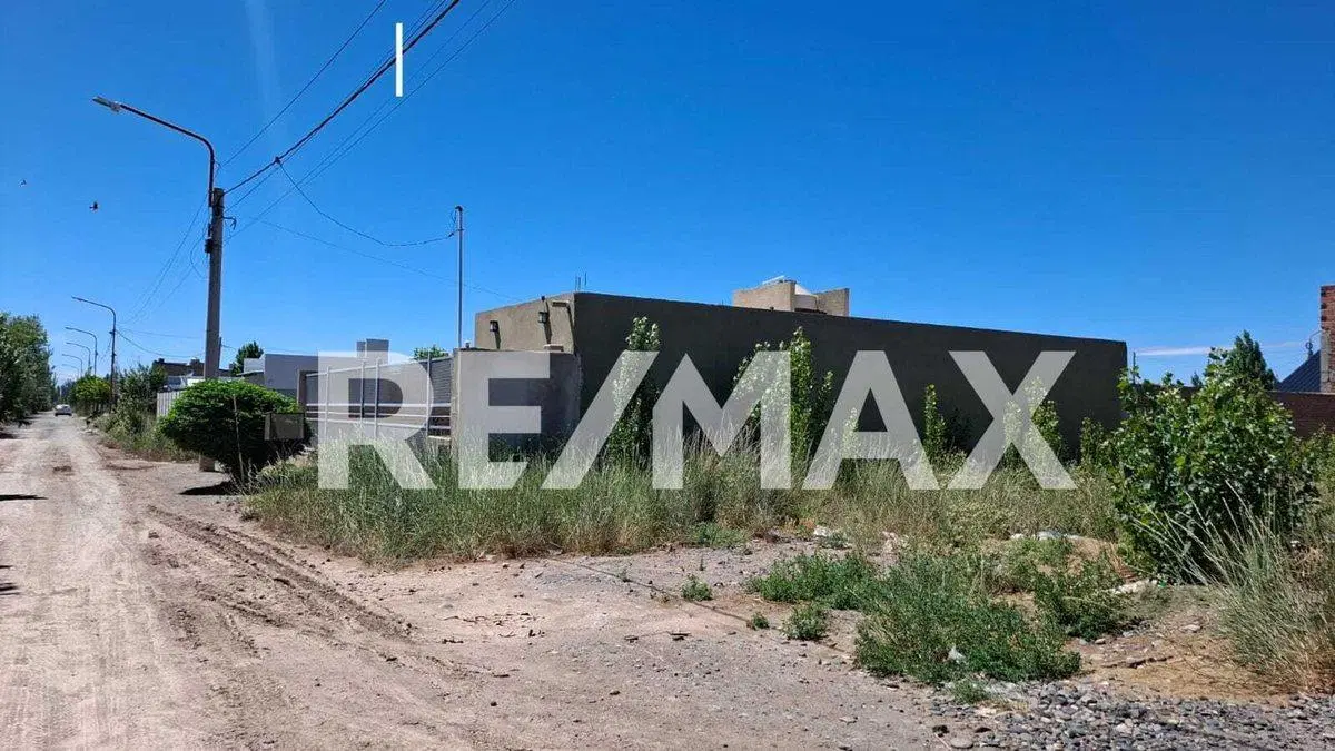 Venta Terreno Barrio Rincón Bonito. Fernández Oro 2