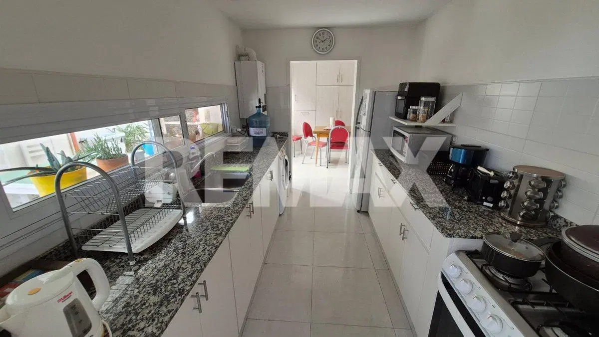 PH EN VENTA | GENERAL FERNANDEZ ORO 5