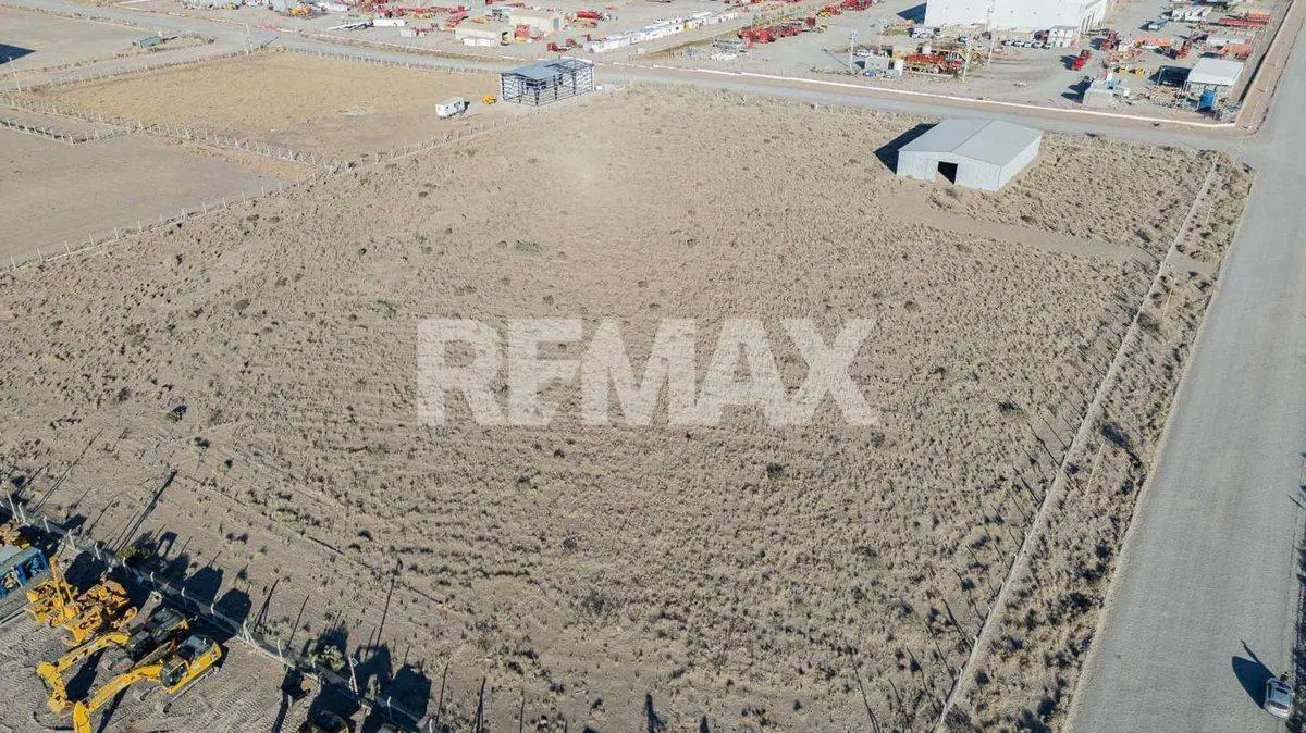 VENTA TERRENO CON GALPÓN 4