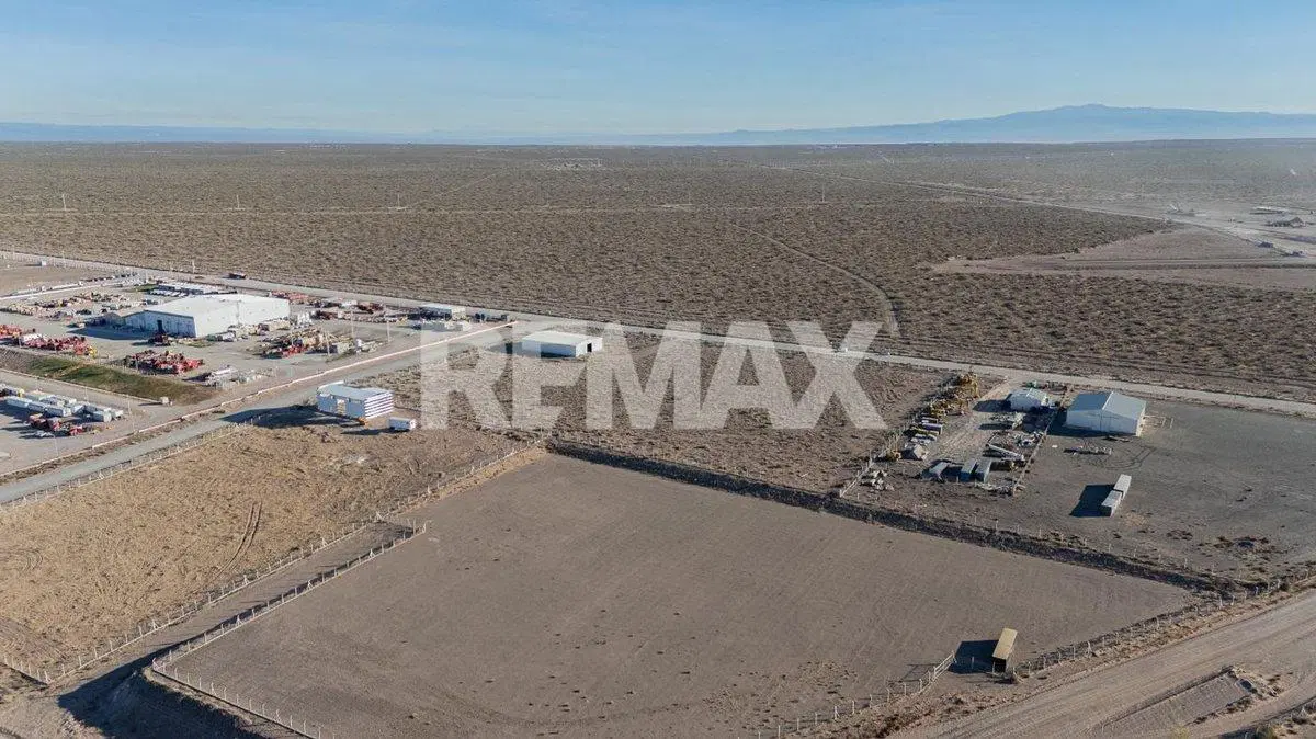 VENTA TERRENO CON GALPÓN 5