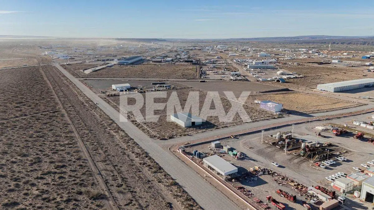 VENTA TERRENO EN PARQUE INDUSTRIAL 4
