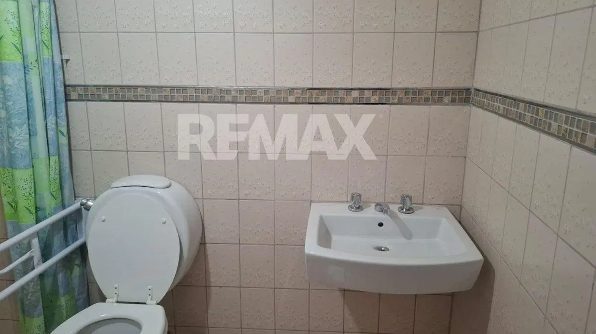 Venta de Casa a Refaccionar. Cinco Saltos 2