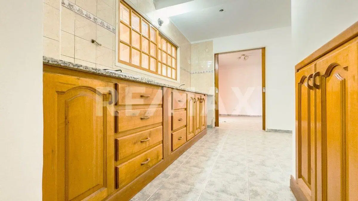 CASA CON DOS DEPARTAMENTOS - TEJAS ROJAS - NEUQUÉN 4