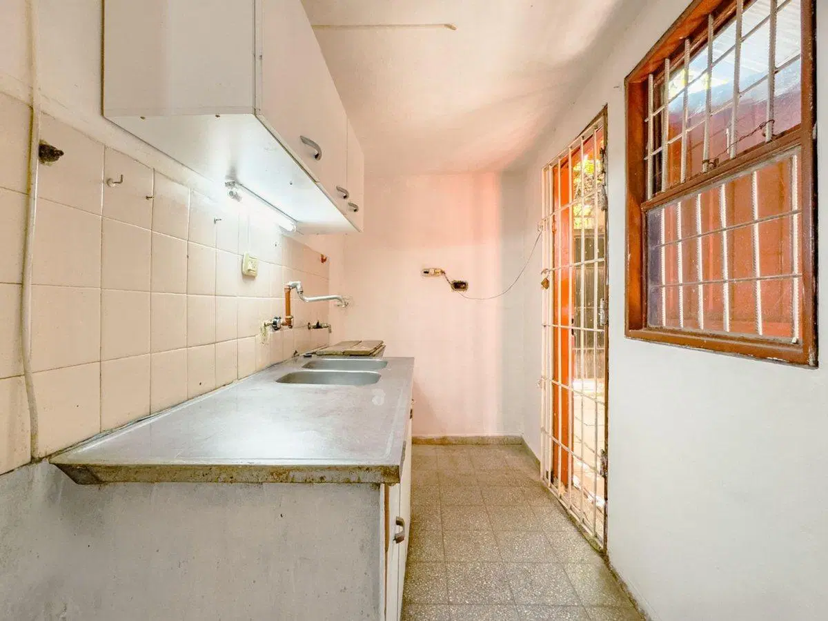 VENTA CASA EN BARRIO LOS PIONEROS, CENTENARIO 3