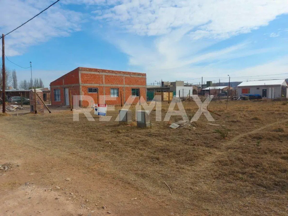 VENTA LOTE LOS MALLINES 299 M2 EN PLOTTIER 5