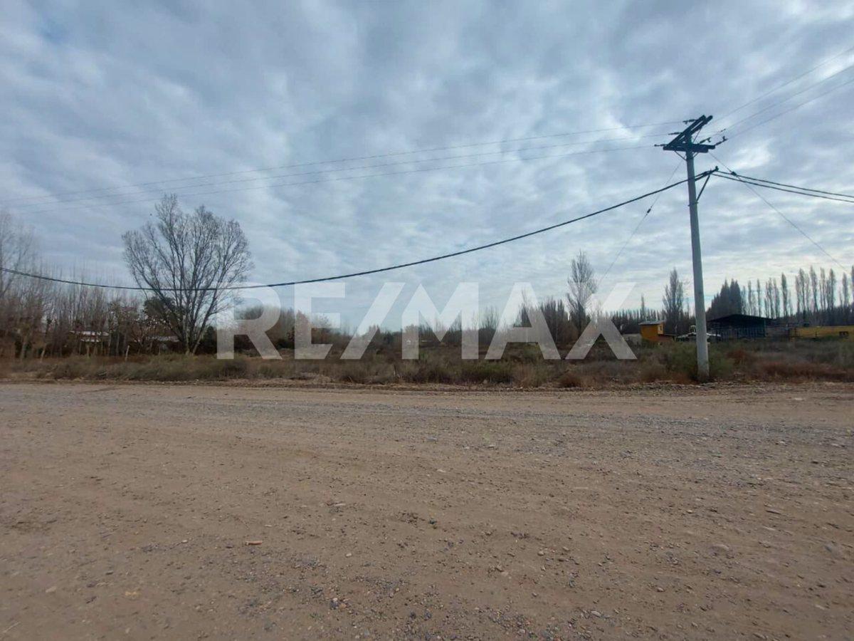 VENTA LOTE DE 1366M2 LIMAY AZUL-PLOTTIER