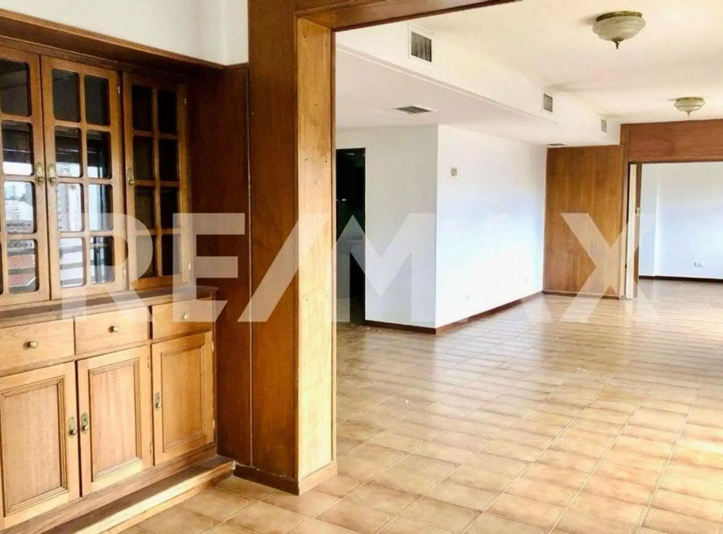 Venta Semipiso 4 Hab c/cochera en Microcentro NQN 4
