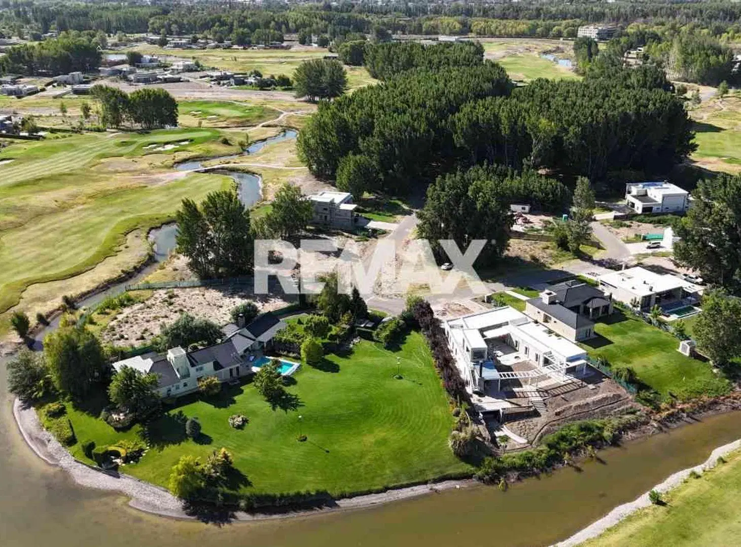 VENTA TERRENO EN CANALES DE PLOTTIER UF 447 NQN 3