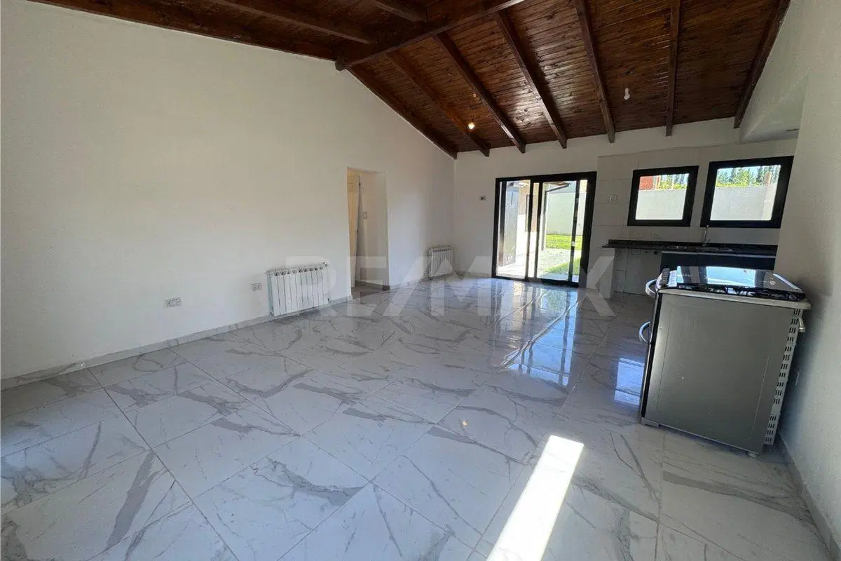 VENTA CASA 3 DORMITORIOS B° ALDEA DEL SUR PLOTTIER 3