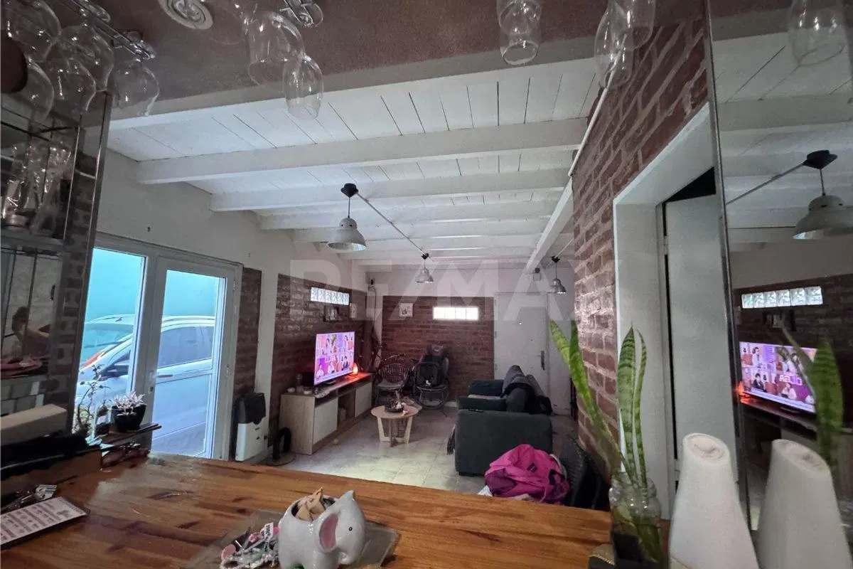 VENTA CASA 2 DORM.  B° VILLA FARREL NEUQUÉN 4