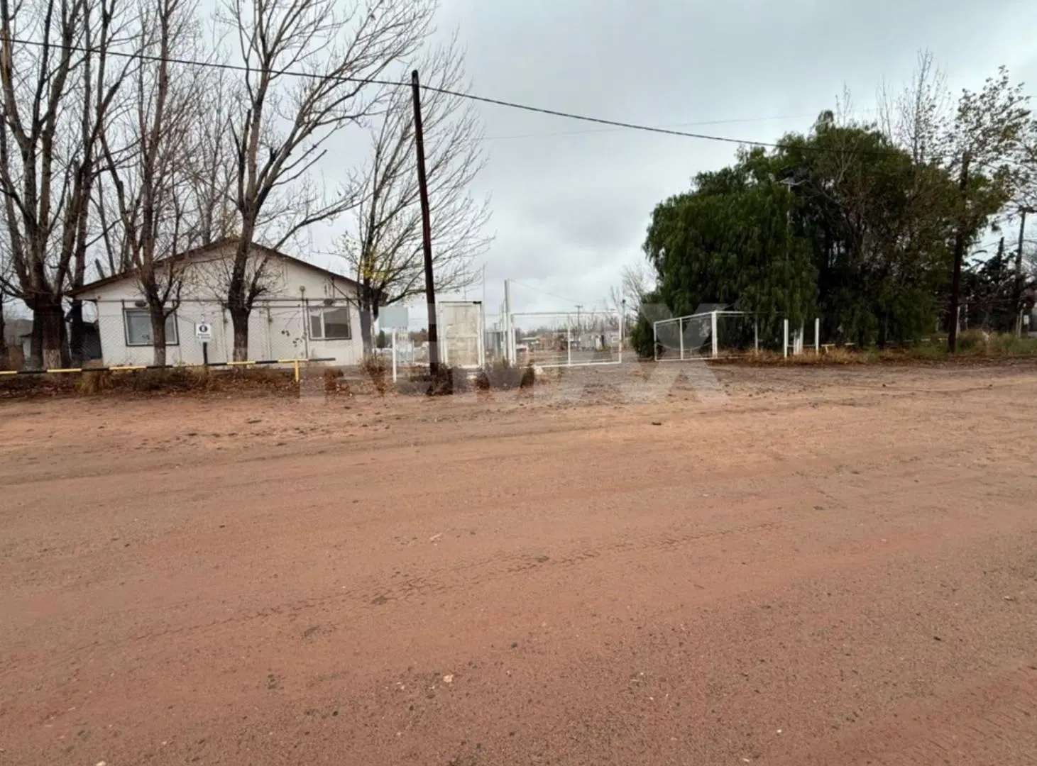PREDIO INDUSTRIAL EN VENTA-RINCÓN DE LOS SAUCES. 2