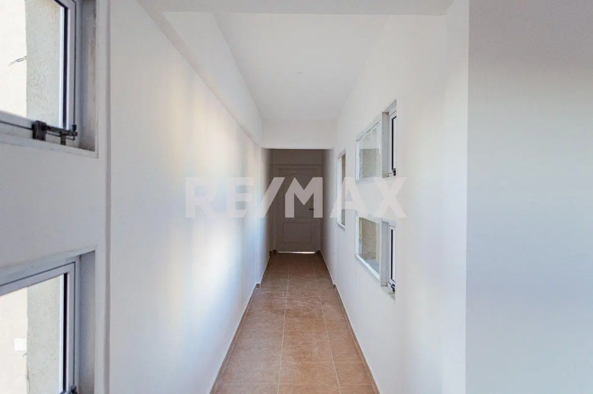 Dpto 2 dorm y cochera - a estrenar - centro - Nqn 3