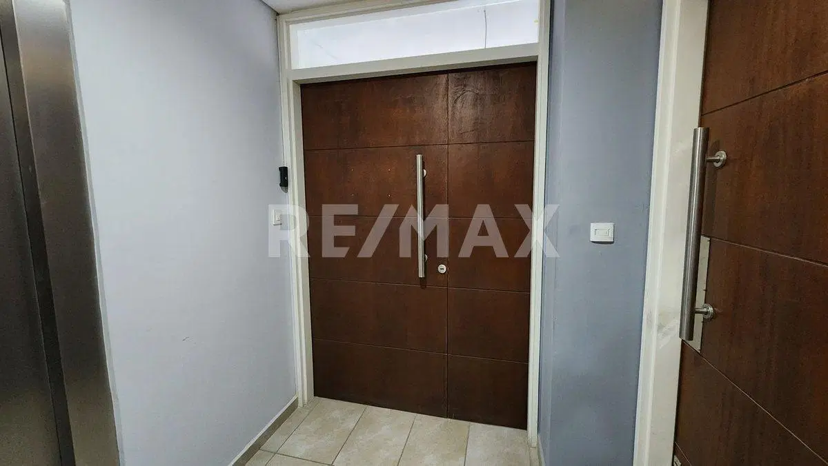 EN VENTA OFICINA | M. NEUQUINOS 1190 | NEUQUÉN 4