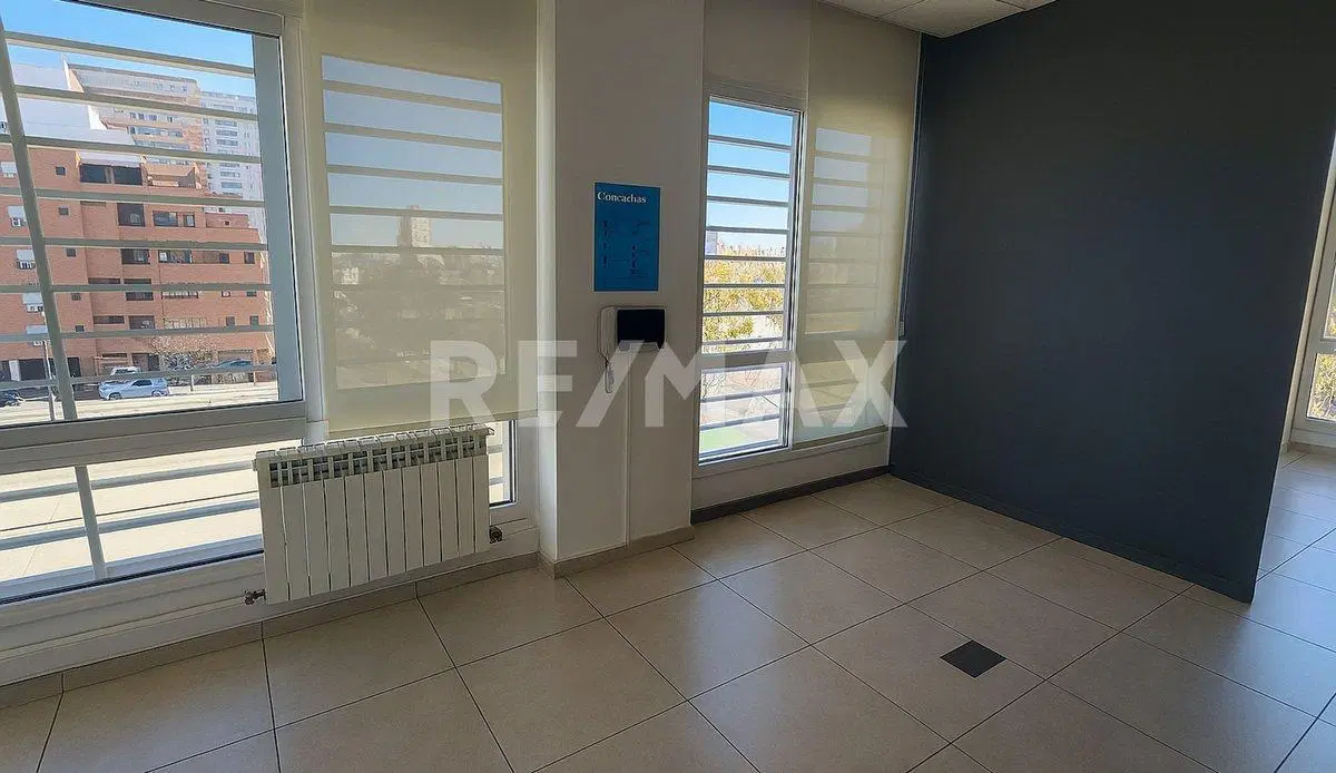 EN VENTA OFICINA | M. NEUQUINOS 1190 | NEUQUÉN 3