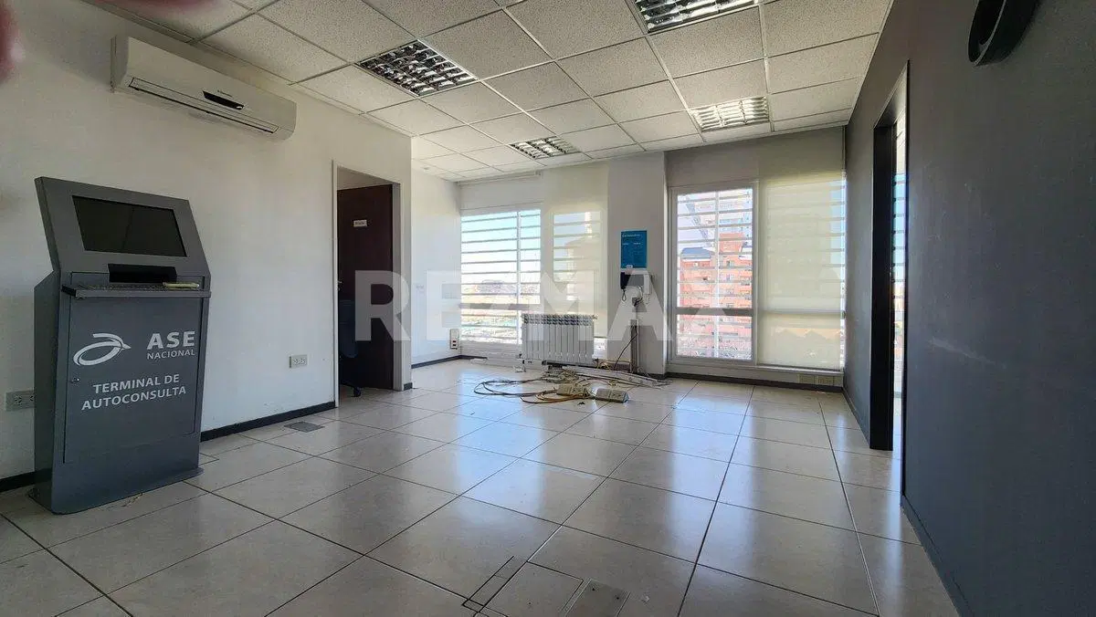 EN VENTA OFICINA | M. NEUQUINOS 1190 | NEUQUÉN 5