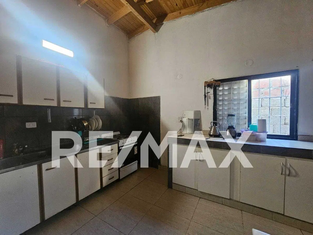 CASA EN VENTA DE TRES DORMITORIOS. NEUQUÉN 2