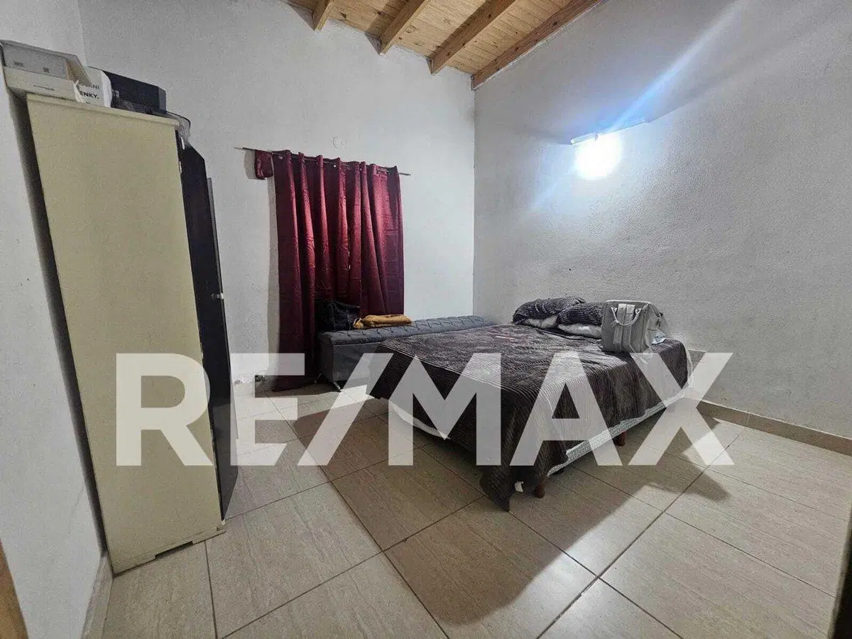 CASA EN VENTA DE TRES DORMITORIOS. NEUQUÉN 4
