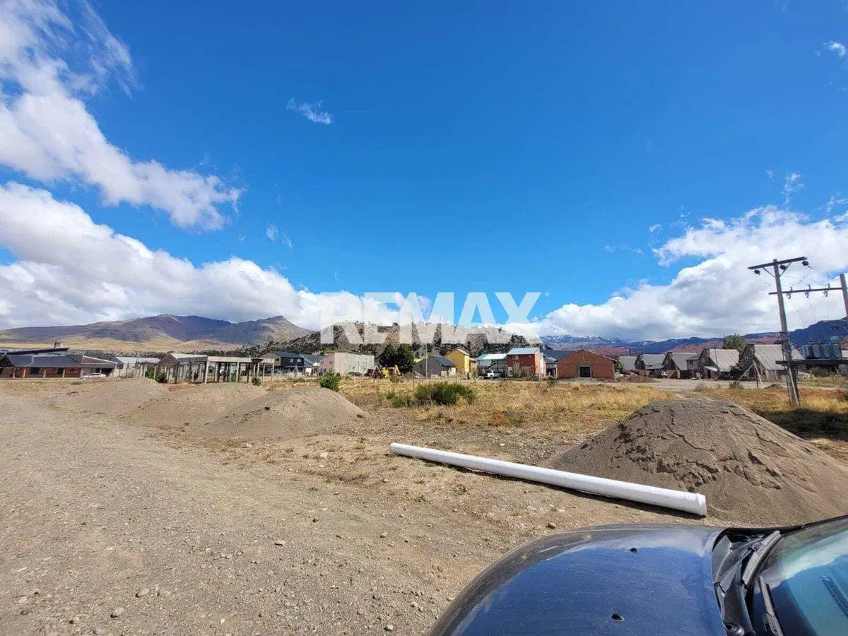 EN VENTA - LOTE FRENTE AL LAGO CAVIAHUE 3