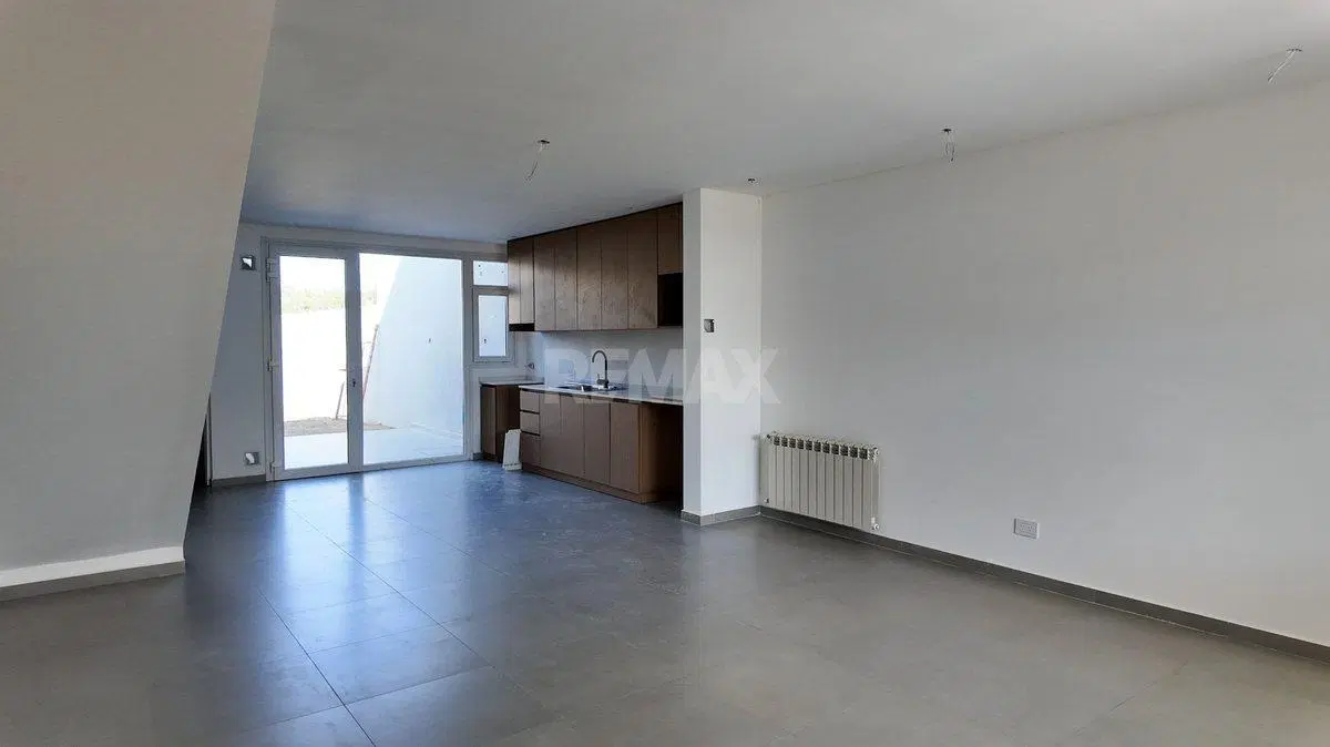 EN VENTA | DUPLEX 2 DORM | B° PERTICONE CENTENARIO 5