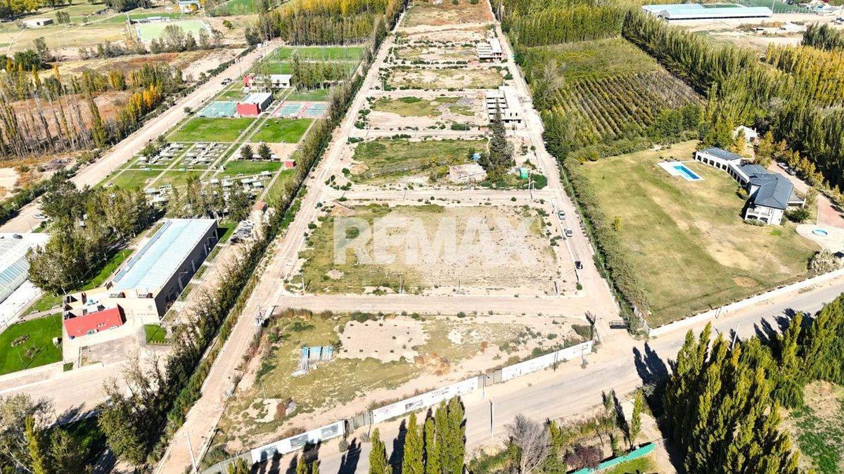 VENTA TERRENO EN B° URB. DEL VENETO CENTENARIO