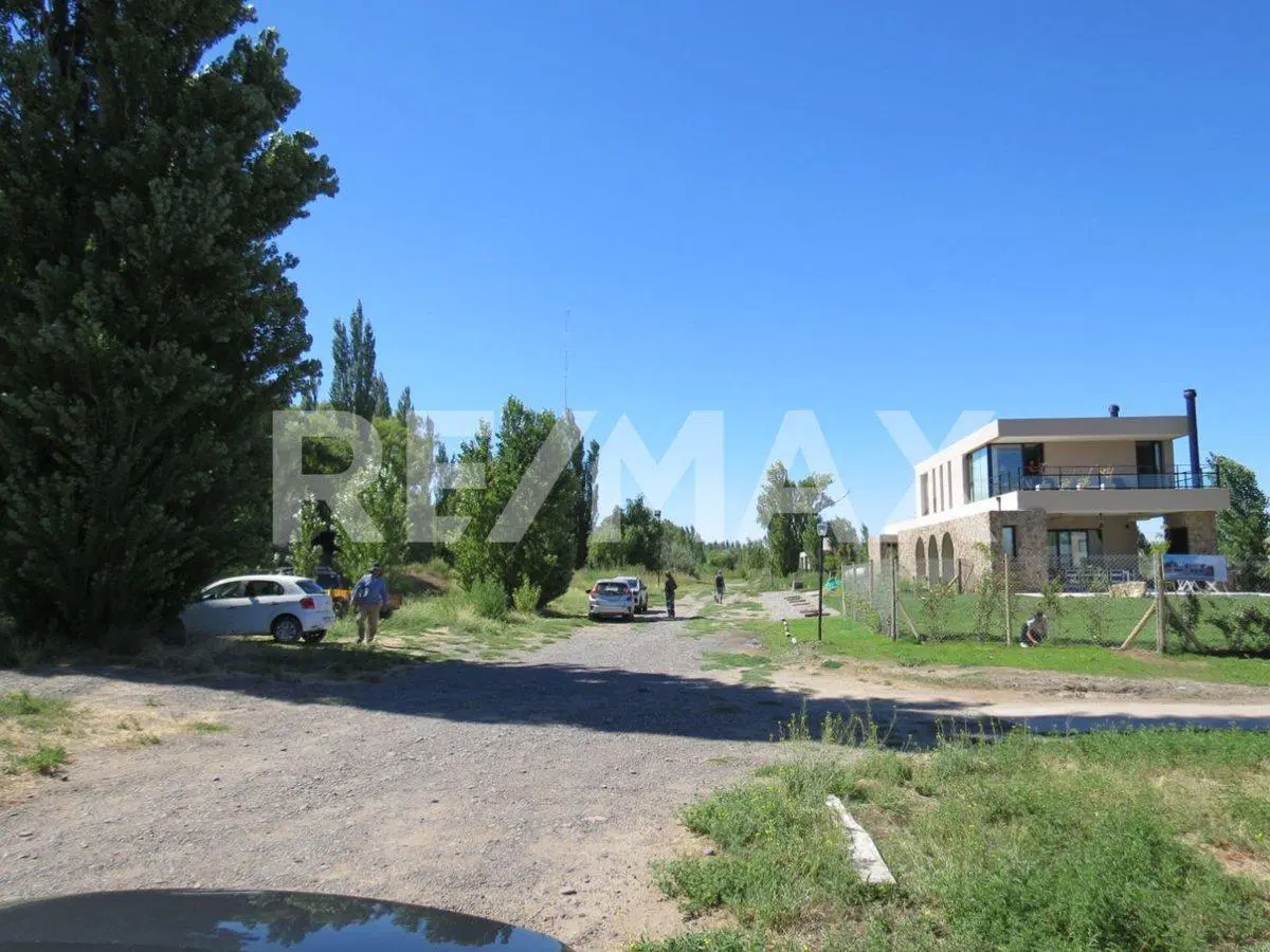 LOTE EN VENTA BARRIO EL VERGEL 8