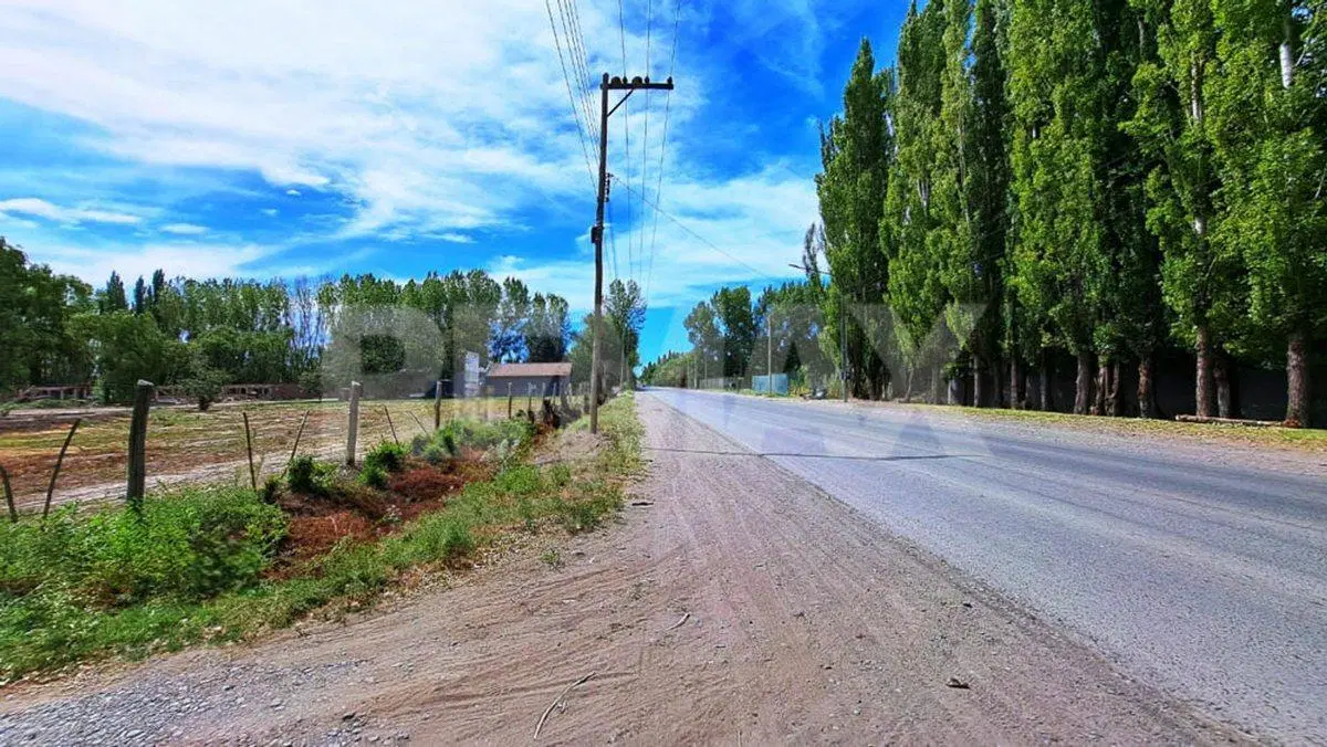 VENTA LOTE EN CIPOLLETTI  BARRIO CARDALES 2