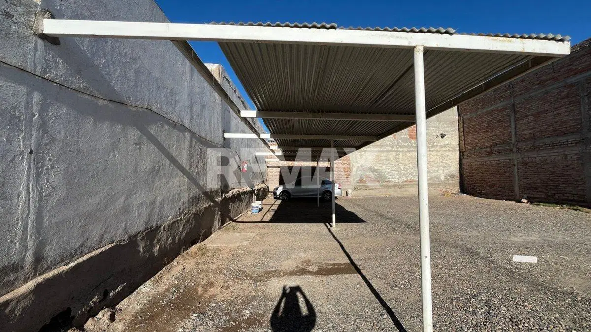 Alquiler terreno de 500m2 con oficina, Neuquén 5