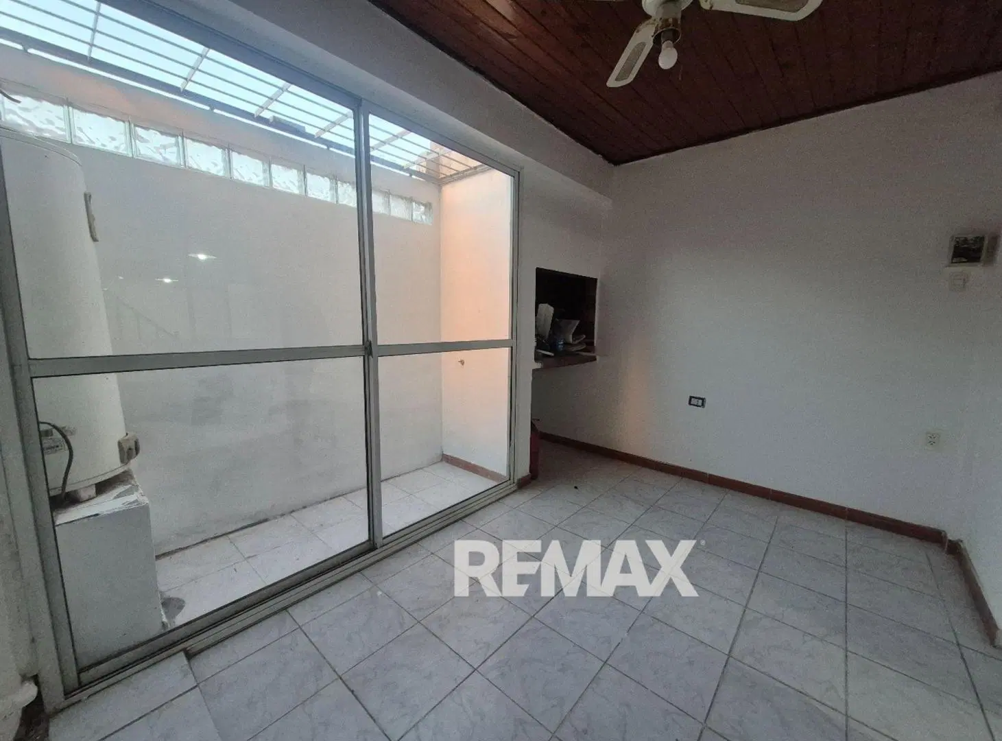 Alquila Duplex 3 dorm, cochera, Leloir 509 Neuquen 5