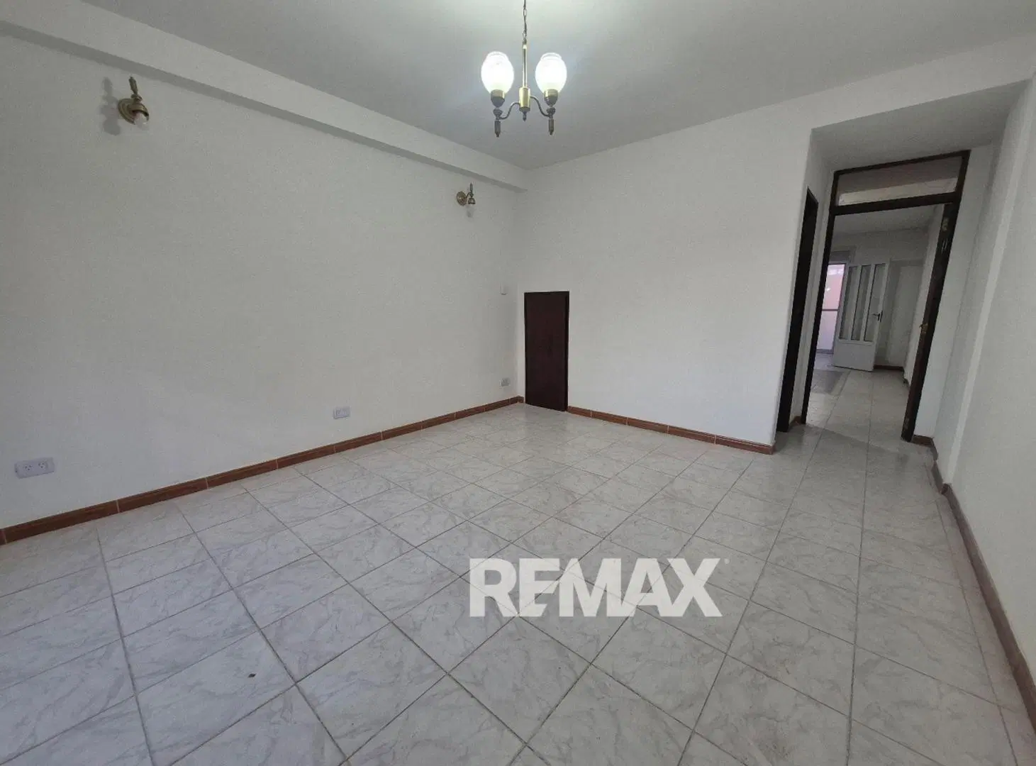 Alquila Duplex 3 dorm, cochera, Leloir 509 Neuquen 2