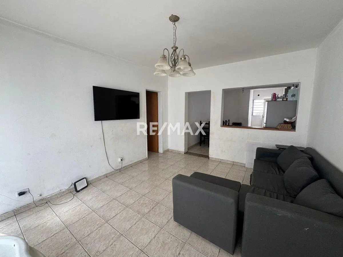 CASA 3 DORMITORIOS EN VENTA | CORRIENTES 1211, NQN 3