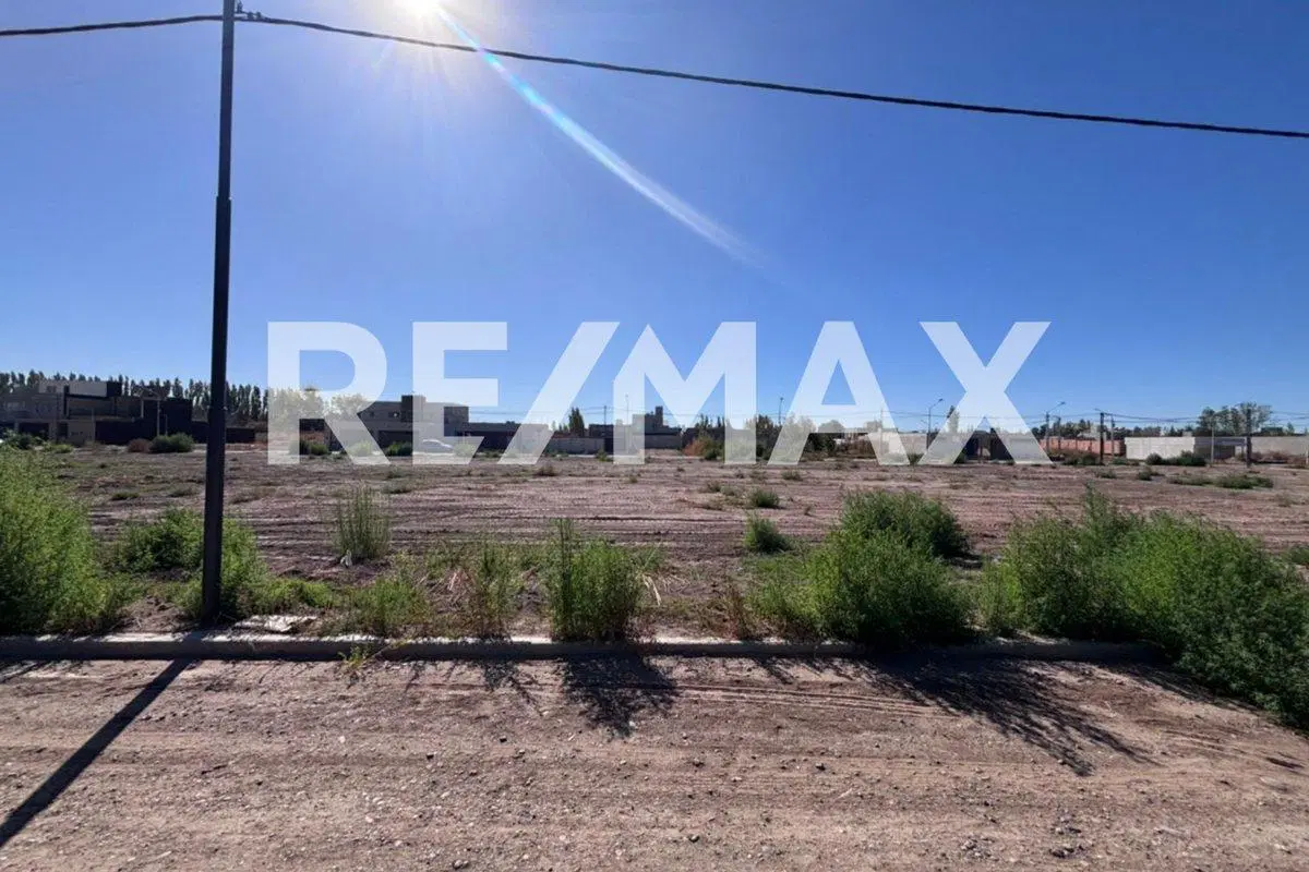LOTE EN VENTA EN CONFLUENCIA URBANA. 256MTS. 3