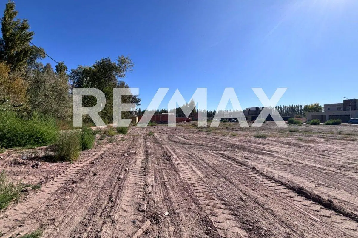 LOTE EN VENTA EN CONFLUENCIA URBANA. 256MTS. 5