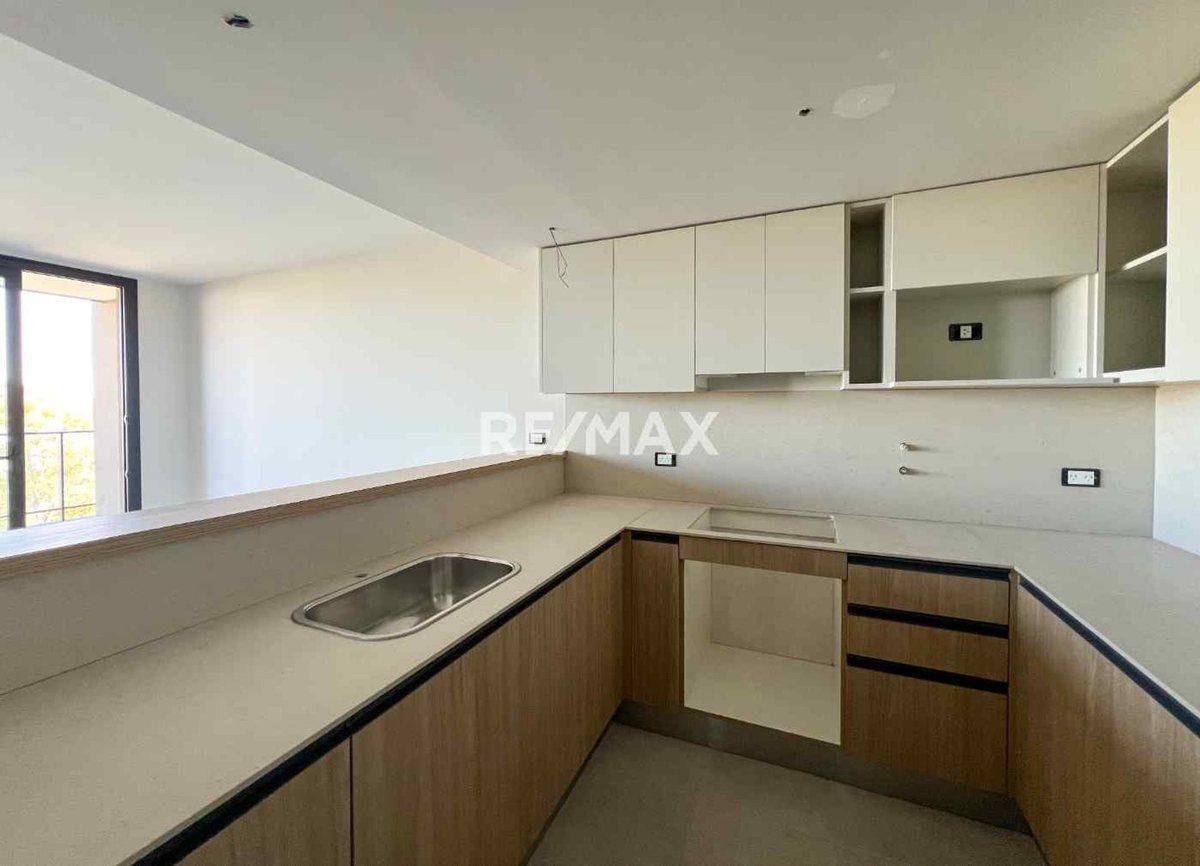 Foto de VENTA DEPTO 2 DORM + COCHERA | SAN MARTÍN 153, imagen 3