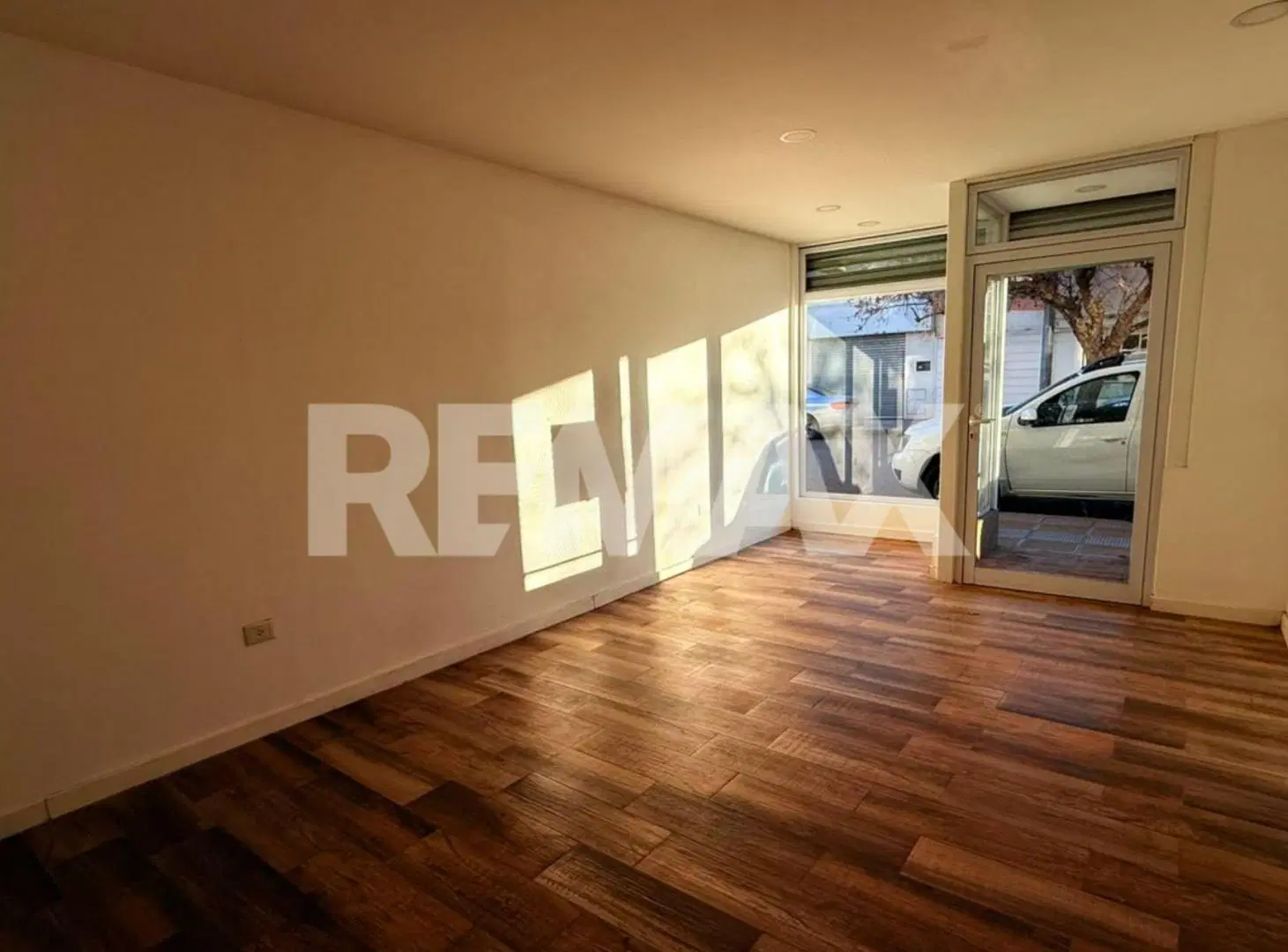 LOCAL COMERCIAL EN ALQUILER 21m2 4