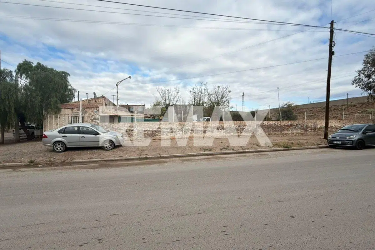 VENTA DE GALPON A ESTRENAR EN CENTENARIO 4