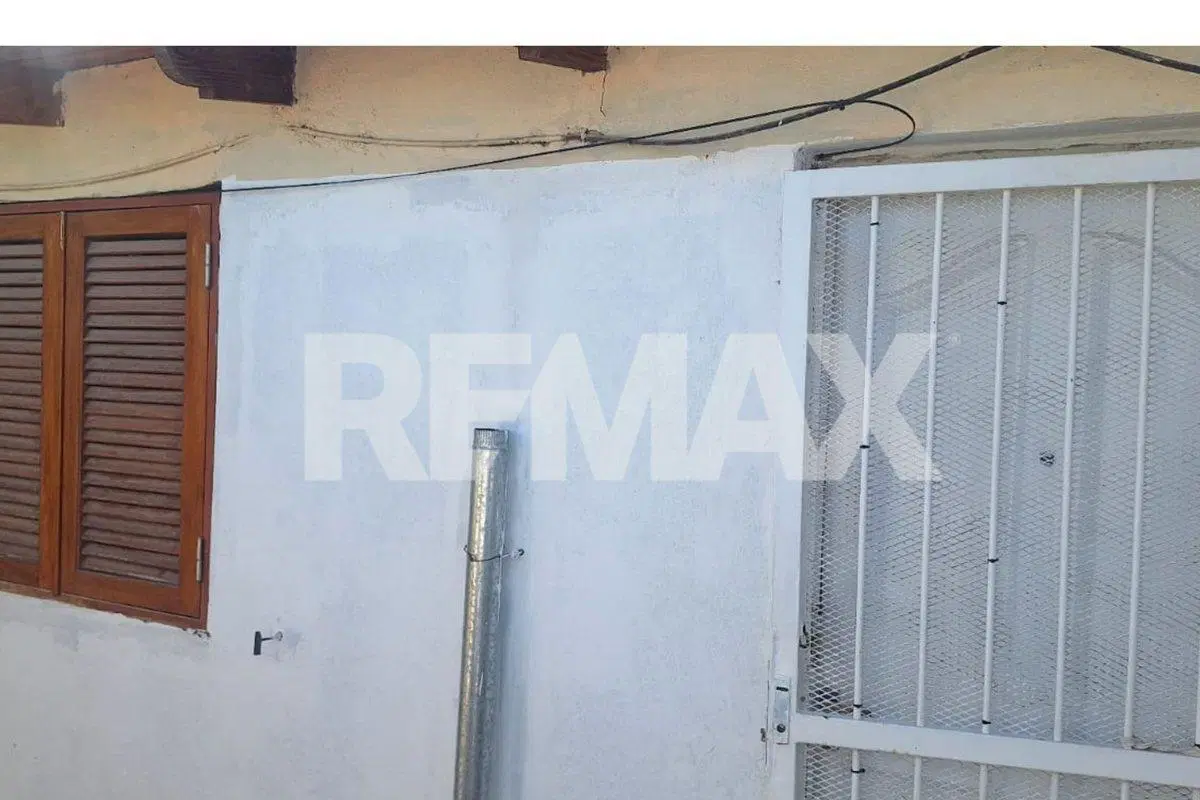 Duplex mas dos Departamentos mas local en venta 2