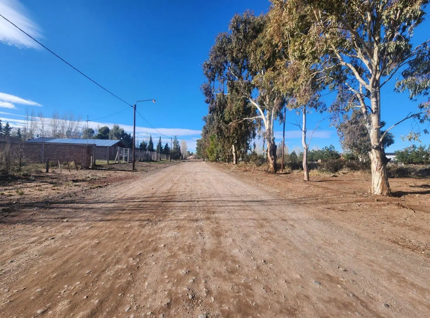 TERRENO EN VENTA CHOCON SALIDA A DOS CALLES 2