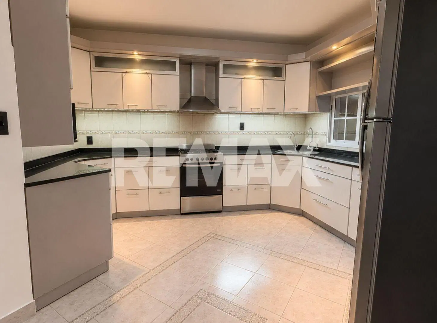 VENTA CASA 3 DOR - CALLE SAN JOSÉ DE FELICIANO 800 2