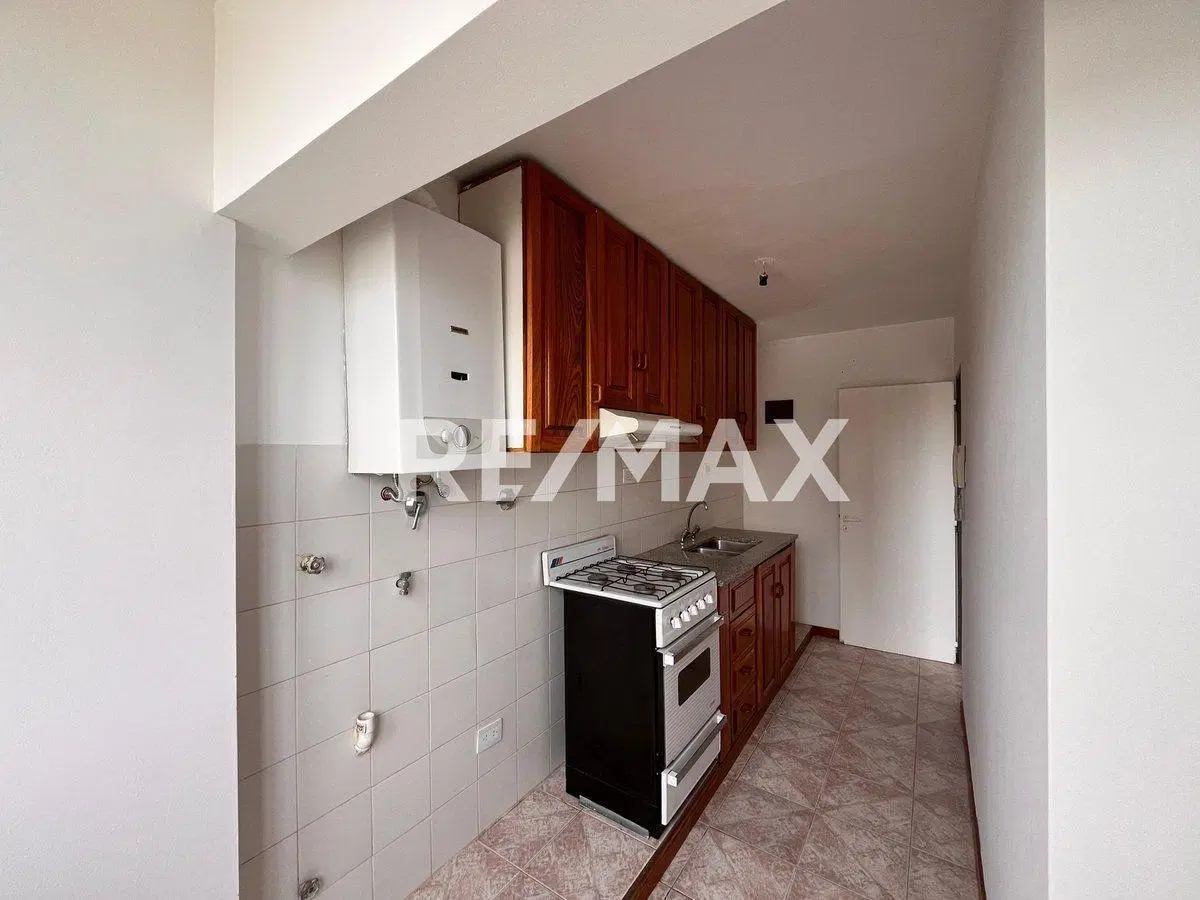 ALQUILER Dpto 1 dorm con balcón Neuquén Zona UNCO 8