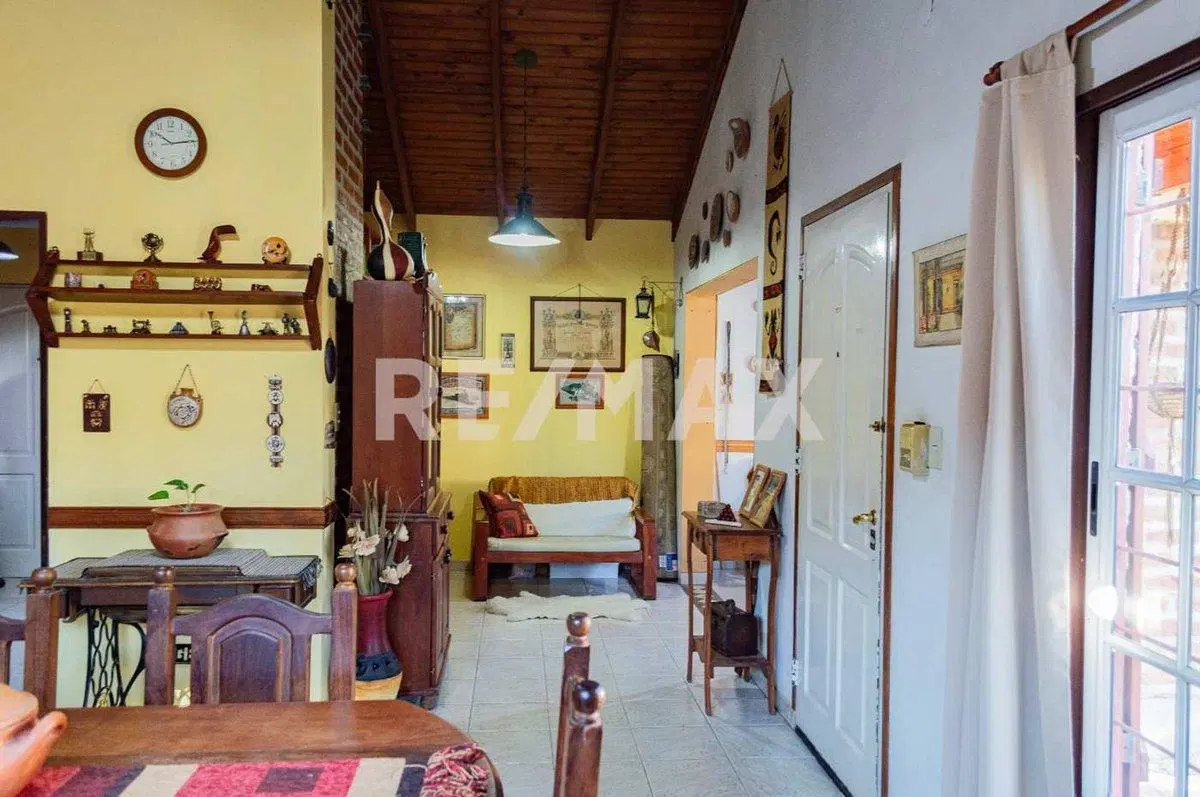 EN VENTA APTO CREDITO CASA + QUINCHO PLOTTIER 2