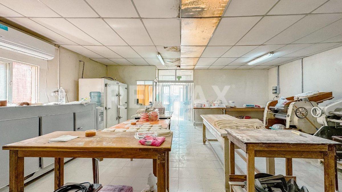 Foto de VENTA Galpón + Casa 3 dormitorios, Cipolletti, imagen 1