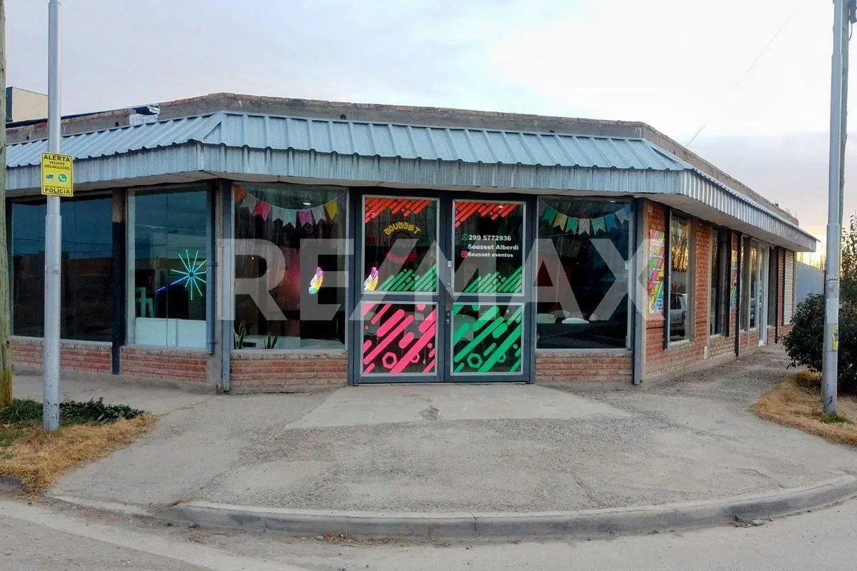 LOCAL COMERCIAL EN VENTA 5