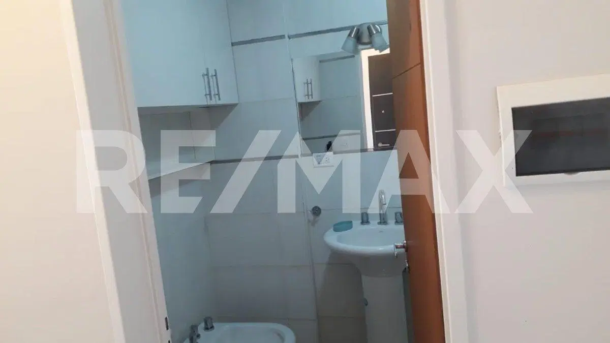 DEPARTAMENTO EN ALQUILER CENTRO CALLE TUCUMAN 2