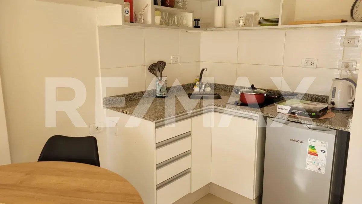 DEPARTAMENTO EN ALQUILER CENTRO CALLE TUCUMAN 3