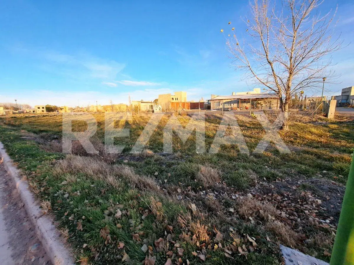 TERRENO EN VENTA BARRIO JUDICIALES FERNANDEZ ORO 5
